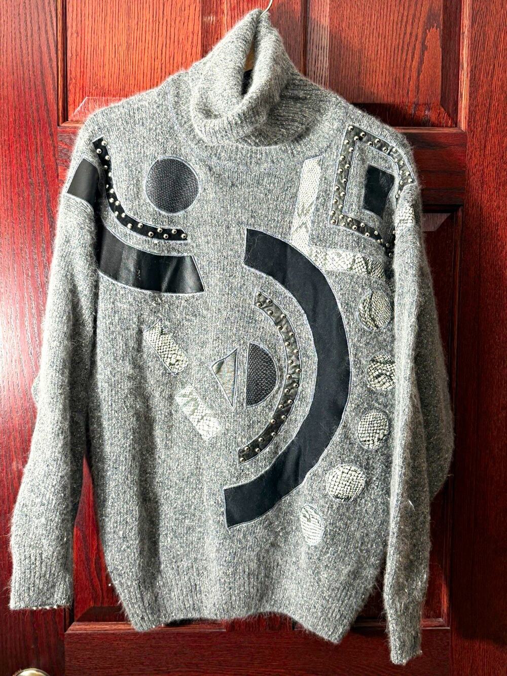 Rediffusio Women’s Gray Geometric Studded Knit Turtleneck Pullover Sweater Edgy